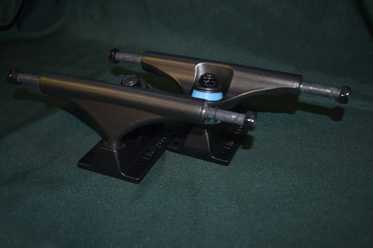 LITEZPEED TRUCKS 5.25 BLACK/GUNMETAL