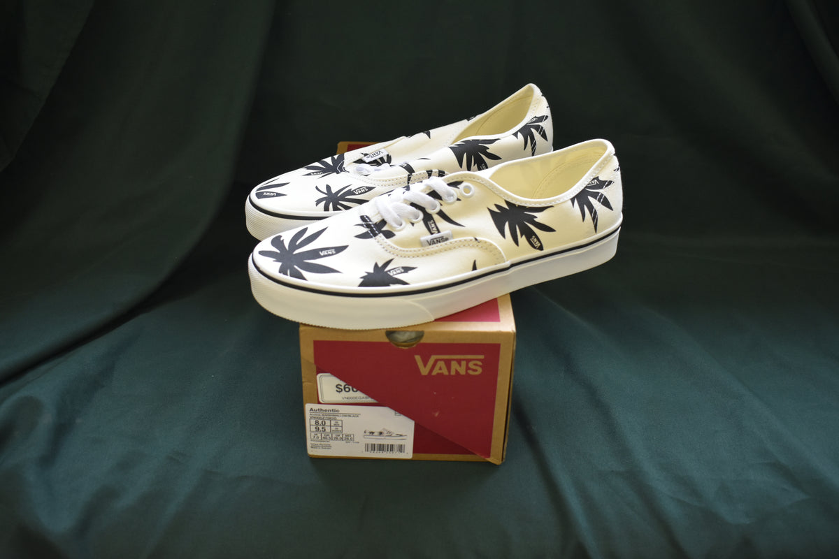 SHOES VANS SIZE MENS 8 WOMENS 9.5 AUTHENTIC BLACK MARSHMELLOW LEAF