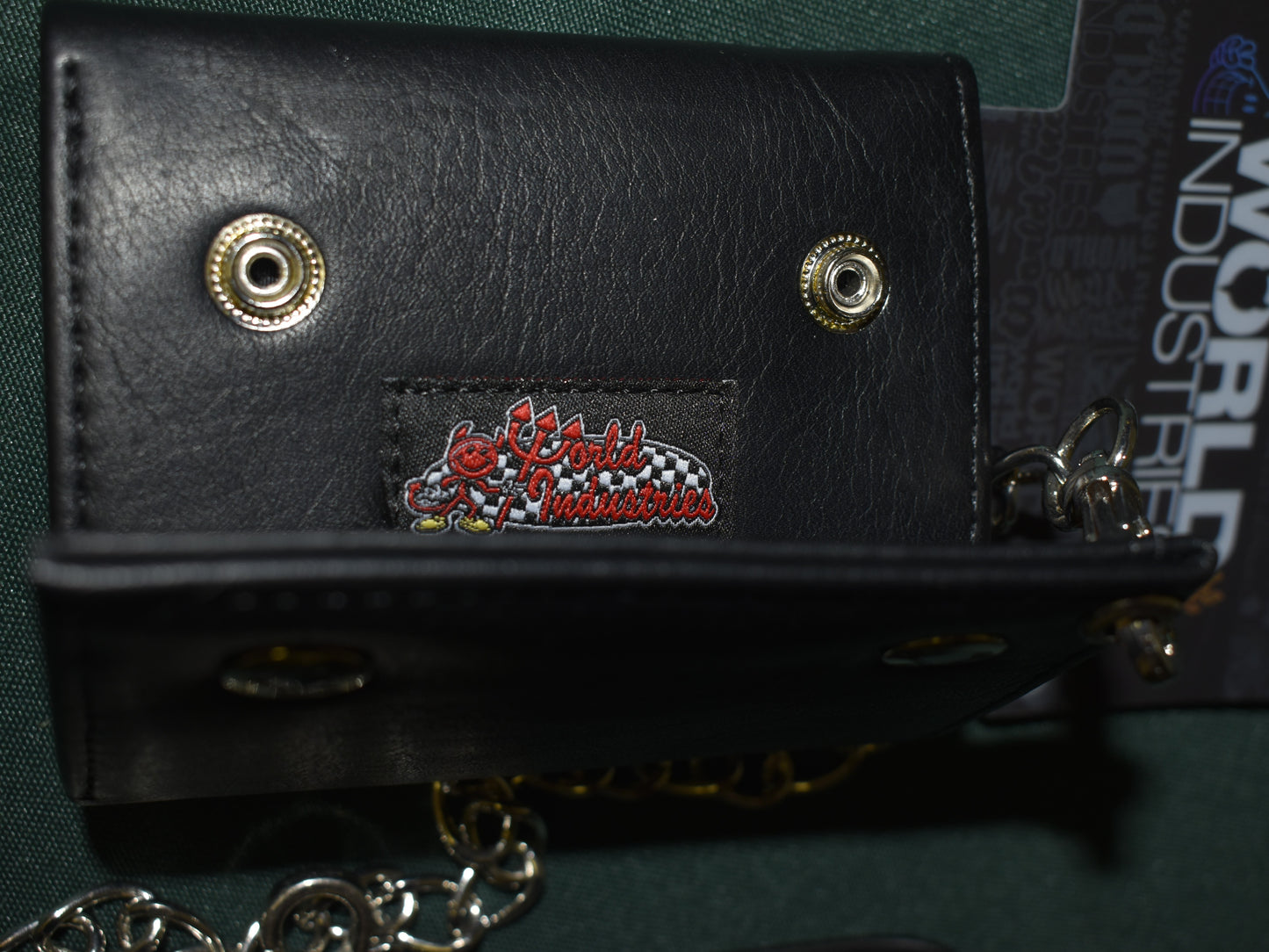 WORLD IDUSTRIES CHAIN WALLET