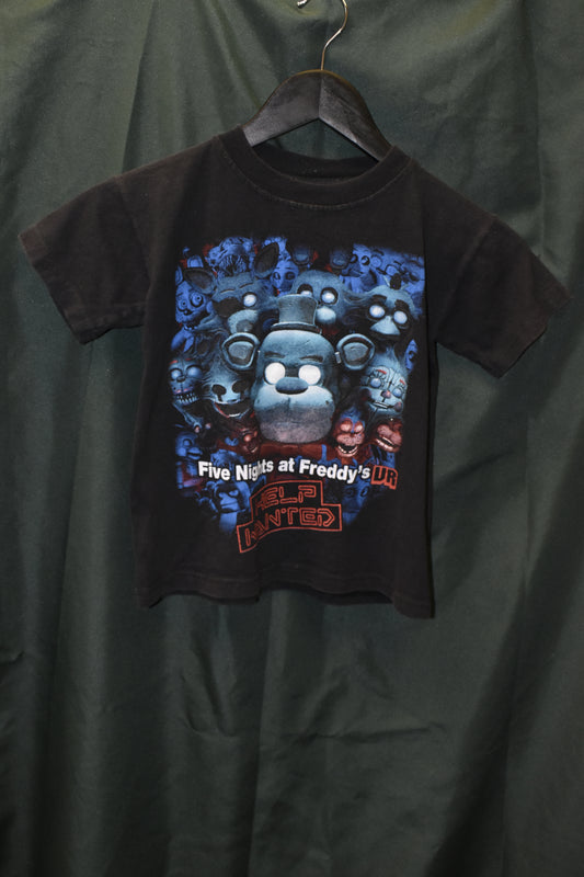 PREOWNED GAMER SHIRT KIDS SMALL FIVE NIGHTS AT FREDDY'S HELP WANTED