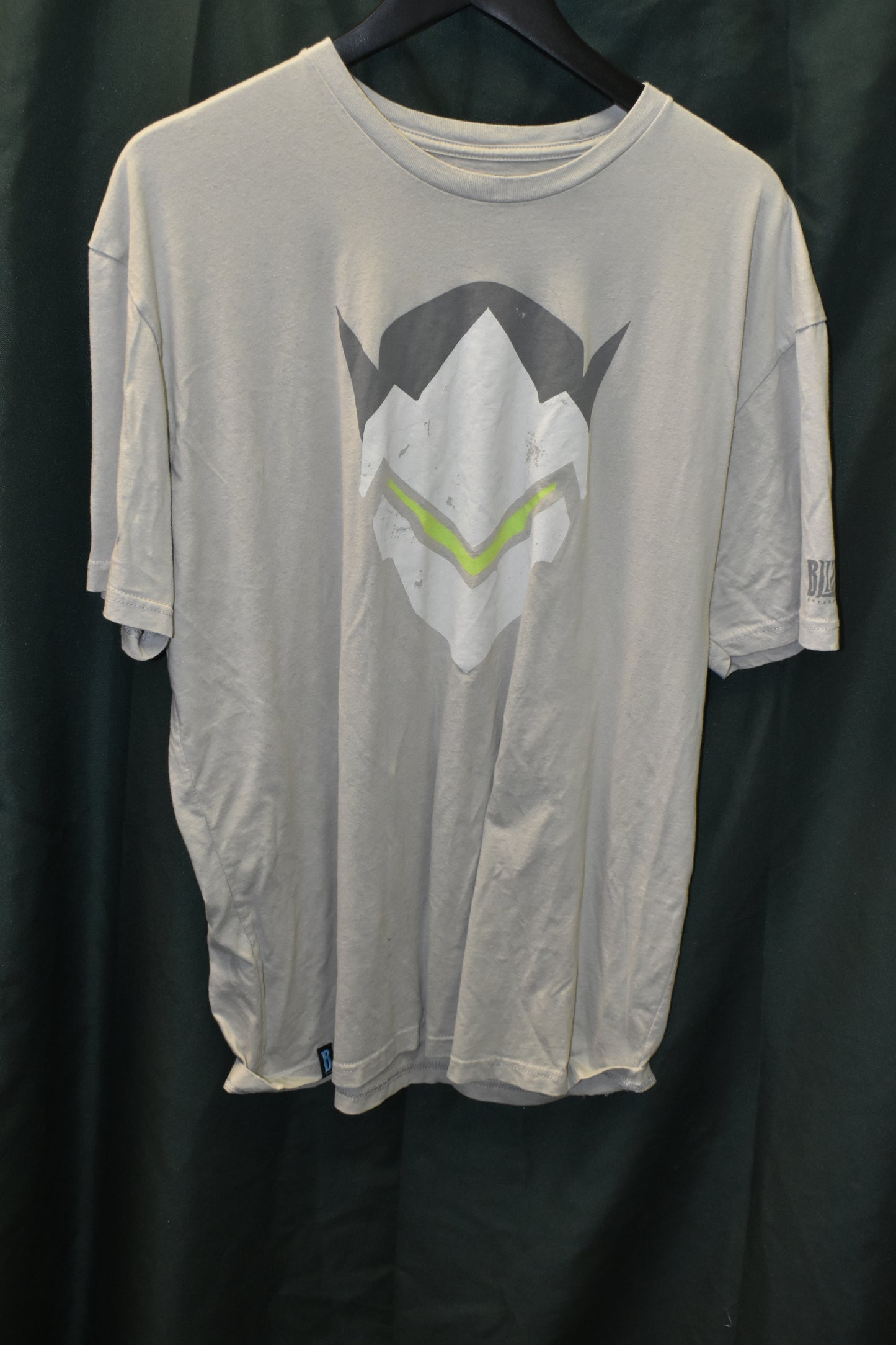 PREOWNED GAMER SHIRT XXL OVERWATCH BLIZZARD
