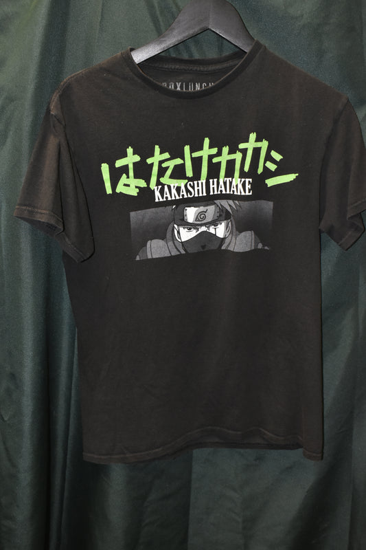 PREOWNED ANIME SHIRT MEDIUM NARUTO BOXLUNCH