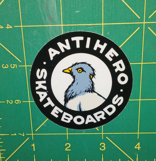 STICKER 3.5" ANTI-HERO PIGEON ROUND