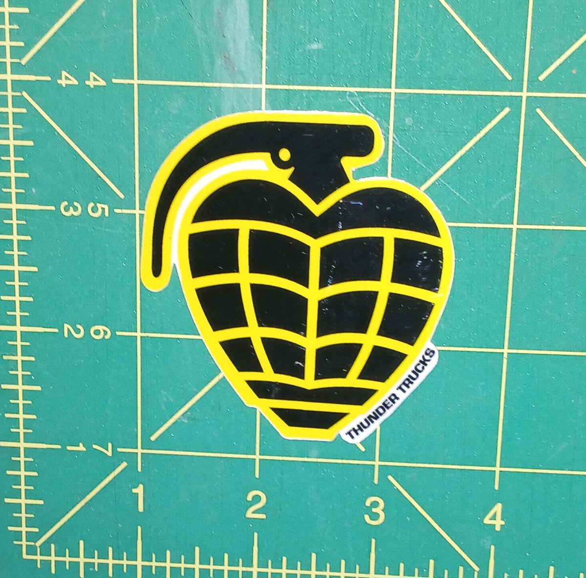 STICKER THUNDER GRENADE DIECUT SMALL